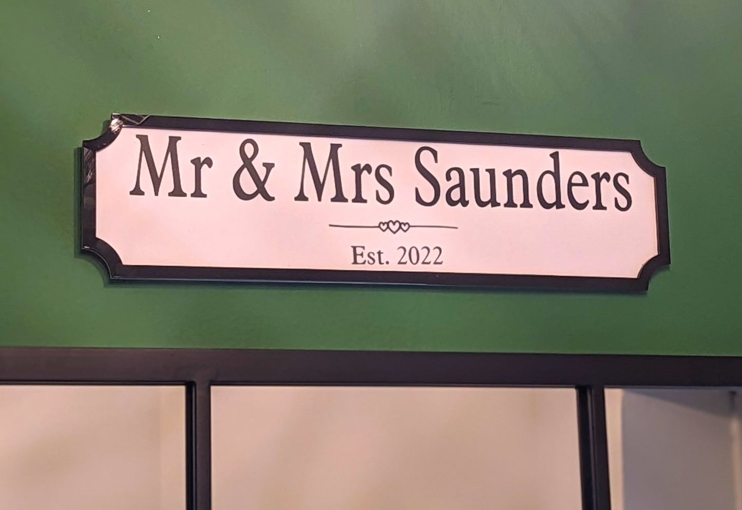 Mr & Mrs Sign